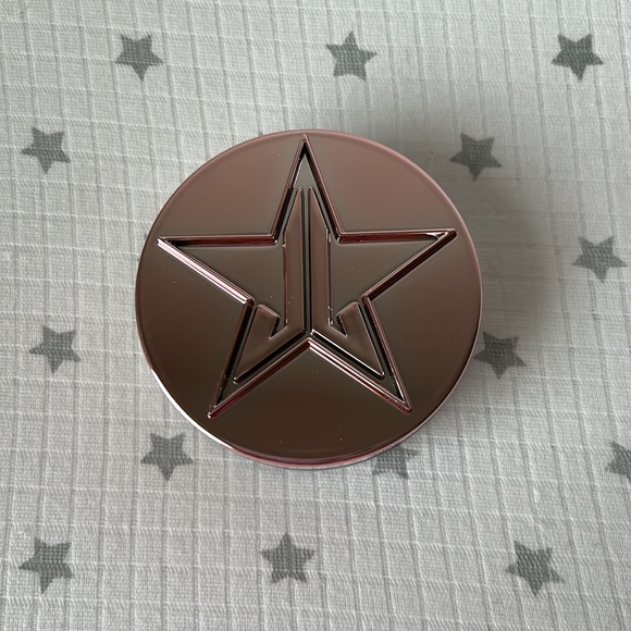 New Jeffree Star Setting Powder - Picture 6 of 8